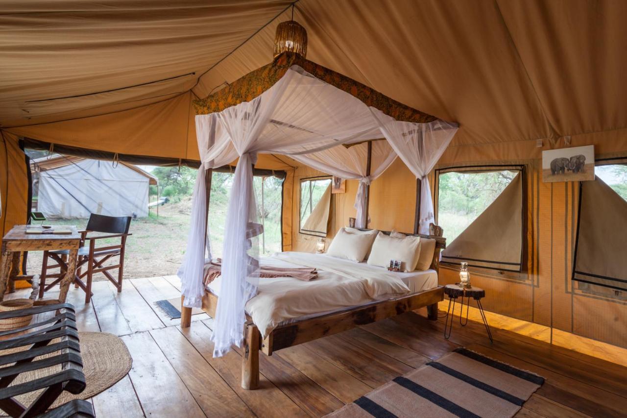 Baobab Tented Camp Kwa Kuchinia Eksteriør bilde